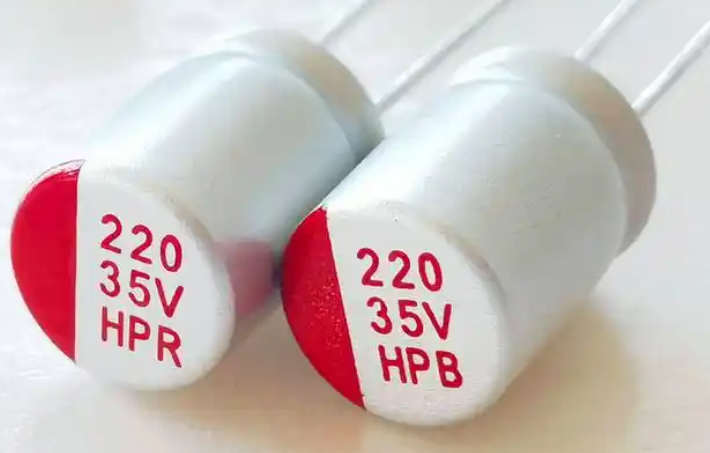 固態(tài)電容的性能特點(diǎn)有哪些？